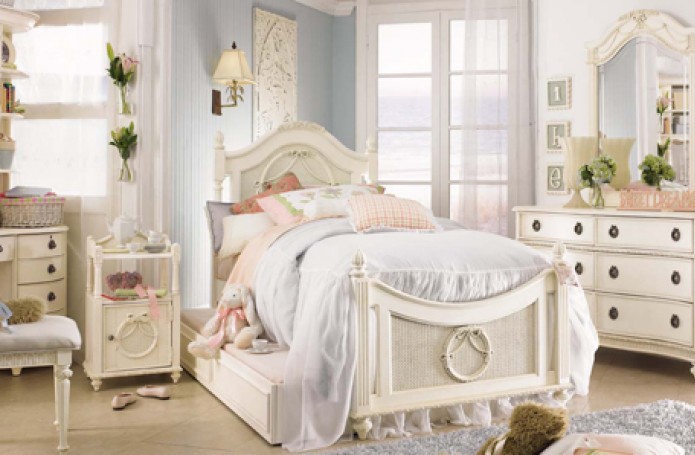 Особенности дизайна интерьера комнаты для девочки