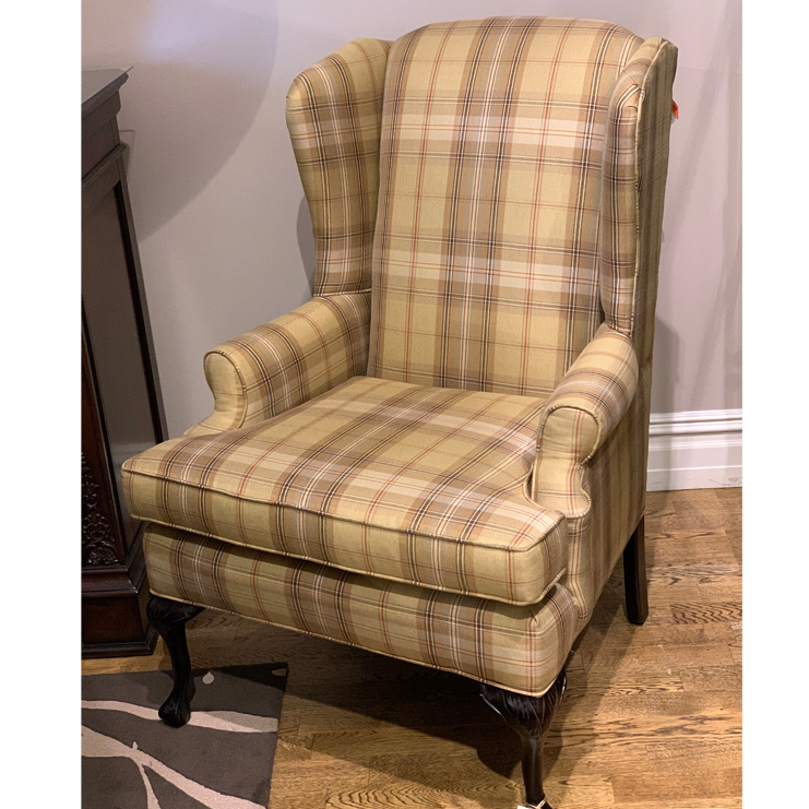 Фото Кресло обитое - стиль Американская классика - Для гостиной - удобное кресло производства США - English Interiors - Kincaid upholstery - Купить в Интернет-магазине Фото Кресло обитое - стиль Американская классика - Для гостиной - удобное кресло производства США - English Interiors - Kincaid upholstery - Купить в Интернет-магазине