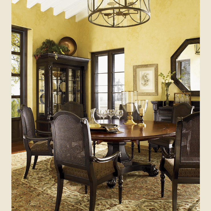 Фото Кресло на деревянной раме - стиль Колониальный - Для столовой - Купить в Интернет-магазине Фото Кресло на деревянной раме - стиль Колониальный - Для столовой - Купить в Интернет-магазине