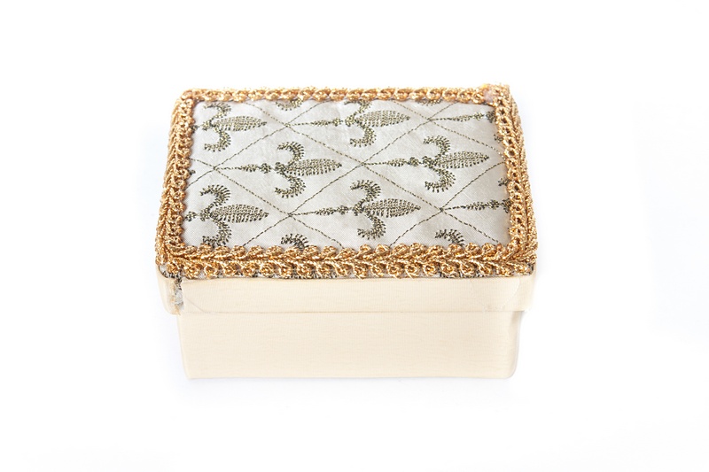 Фото Шкатулкa декоративная - стиль Классический - Картонная - Купить в Интернет-магазине