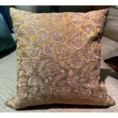 Фото Подушка декоративная - стиль Европейский - Бежевая - В наличии - Купить в Интернет-магазине