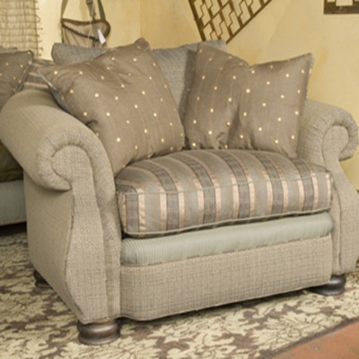 Фото Кресло обитое - стиль Американское наследство - Для гостиной - удобное кресло производства США - EJ Victor - Carol Bolton - Купить в Интернет-магазине
