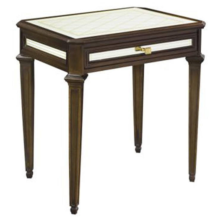 Фото Стол под лампу - стиль Suzanne Kasler - Для гостиной - Купить в Интернет-магазине Фото Стол под лампу - стиль Suzanne Kasler - Для гостиной - Купить в Интернет-магазине