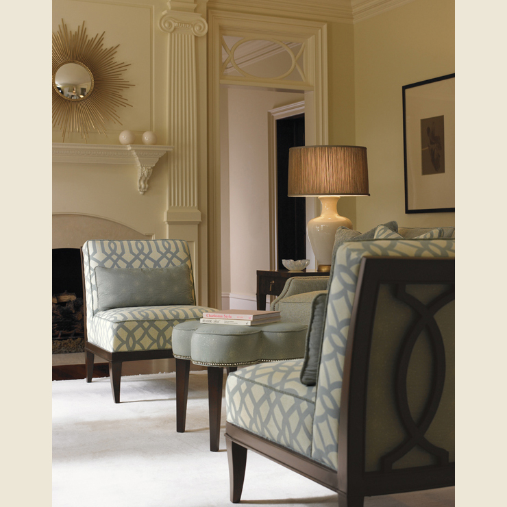 Фото Кресло на деревянной раме - стиль Современная классика - Для гостиной - Купить в Интернет-магазине Фото Кресло на деревянной раме - стиль Современная классика - Для гостиной - Купить в Интернет-магазине