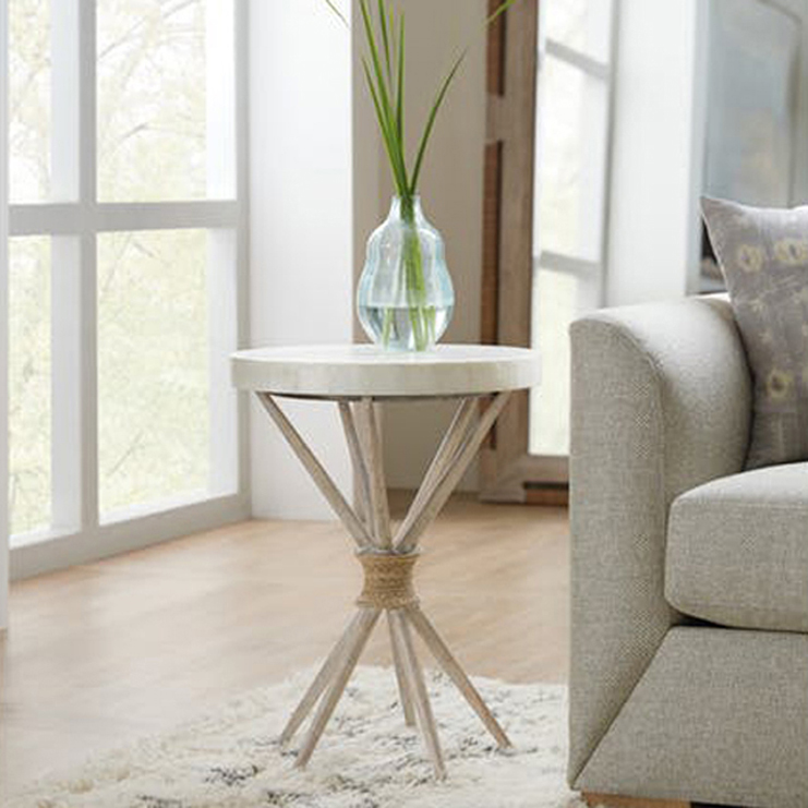 Фото Стол под лампу - стиль Современная классика - Для гостиной - Купить в Интернет-магазине Фото Стол под лампу - стиль Современная классика - Для гостиной - Купить в Интернет-магазине