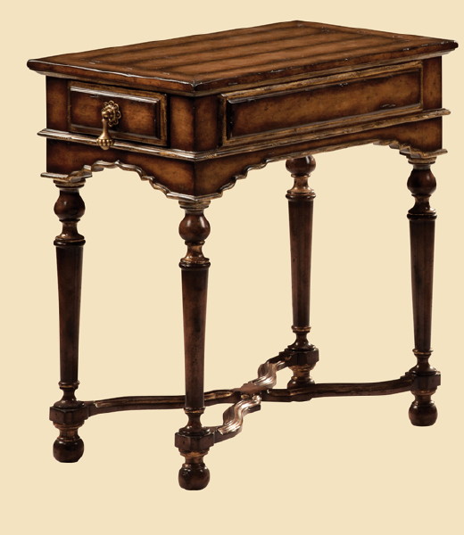 Фото Стол под лампу - стиль Роскошное шале - Для гостиной - Купить в Интернет-магазине