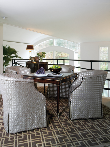 Фото Стол игральный/ чайный/центральный - стиль Ар-деко - Для комната развлеченья - Купить в Интернет-магазине