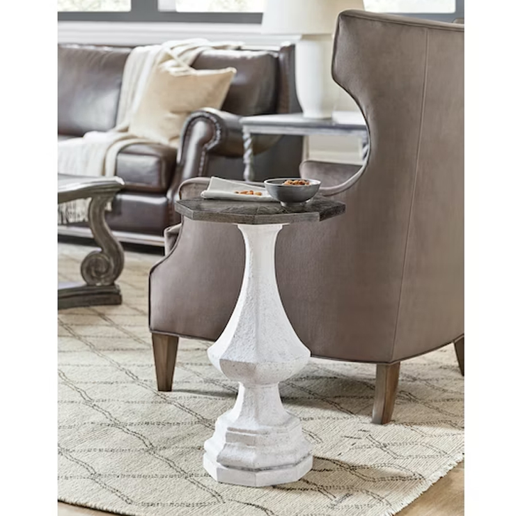 Фото Стол под лампу - стиль Американская классика - Для гостиной - Купить в Интернет-магазине