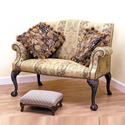 Фото Кресло обитое - стиль Английская классика - Для гостиной - удобное кресло производства США - Clock House Furniture - Traditional bench upholstery - Купить в Интернет-магазине