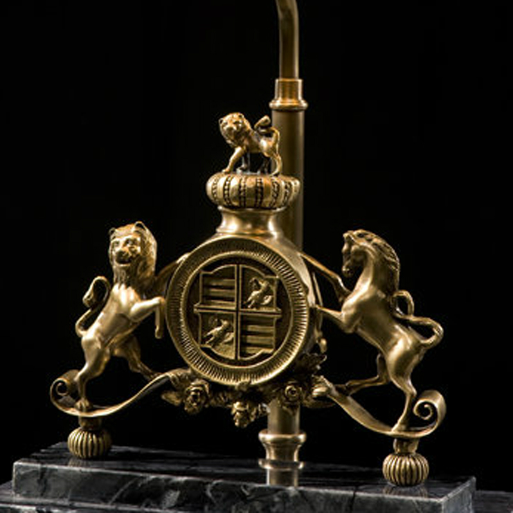 Фото Настольная лампа - стиль Английская классика - Металлическая - Купить в Интернет-магазине