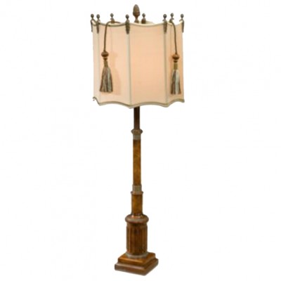 Фото Настольная лампа - стиль Английская классика - Деревянная - Купить в Интернет-магазине