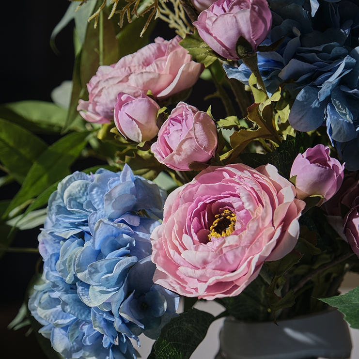 Фото Цветы - стиль Дизайнерский - Шёлковые - Купить в Интернет-магазине