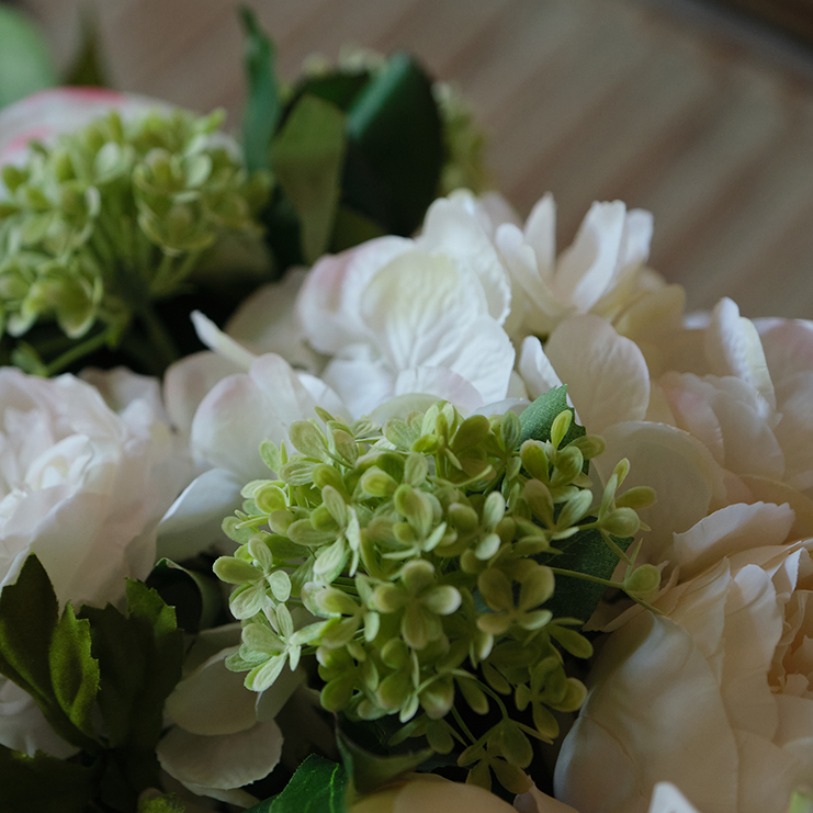 Фото Цветы - стиль Дизайнерский - Шёлковые - Купить в Интернет-магазине