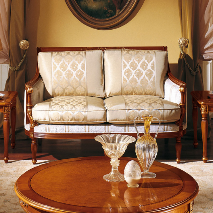 Фото Кресло на деревянной раме - стиль Русский дворцовый - Для гостиной - Купить в Интернет-магазине