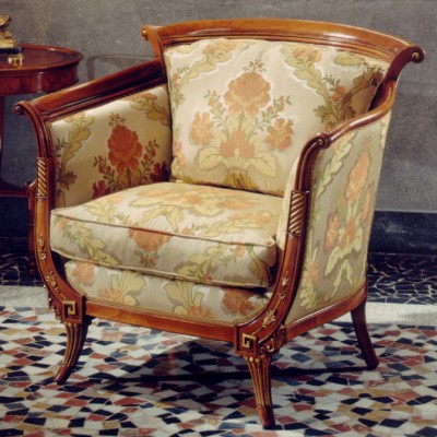 Фото Кресло на деревянной раме - стиль Европейская эклектика - Для гостиной - Купить в Интернет-магазине