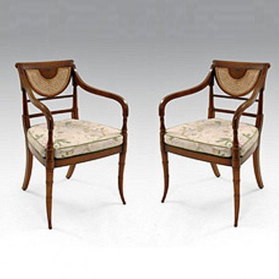 Фото Кресло на деревянной раме - стиль Английская классика - Для гостиной - Купить в Интернет-магазине