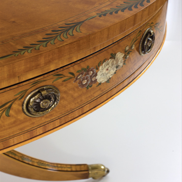 Фото Стол игральный/ чайный/центральный - стиль Английская классика - Для гостиной - Купить в Интернет-магазине