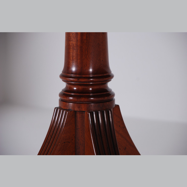 Фото Стол обеденный - стиль Английская классика - Для столовой - большие обеденные столы производства США - Restall Brown & Clennell - Traditional hand-made - Купить в Интернет-магазине