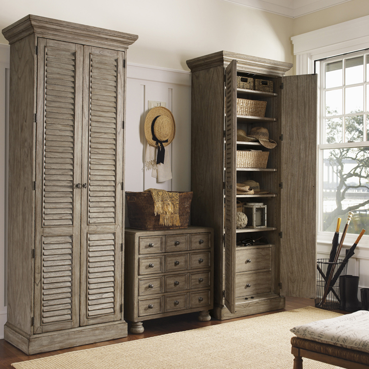 Фото Витрина узкая - стиль American Cottage - Для гостиной - Купить в Интернет-магазине