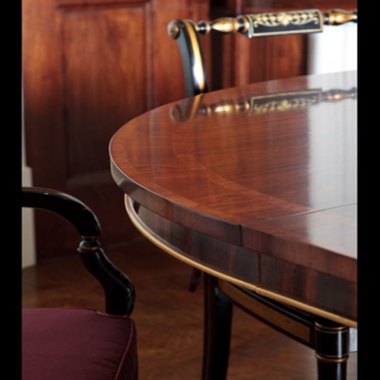 Фото Стол обеденный - стиль Английская классика - Для гостиной - большие обеденные столы производства США - Restall Brown & Clennell - Traditional hand-made - Купить в Интернет-магазине