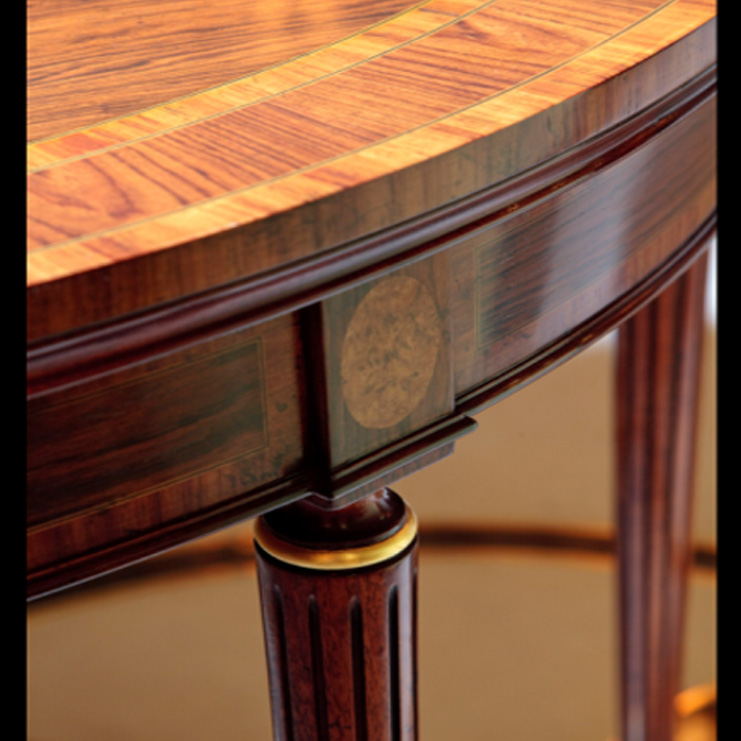 Фото Консольный стол - стиль Английская классика - Для гостиной - Купить в Интернет-магазине Фото Консольный стол - стиль Английская классика - Для гостиной - Купить в Интернет-магазине