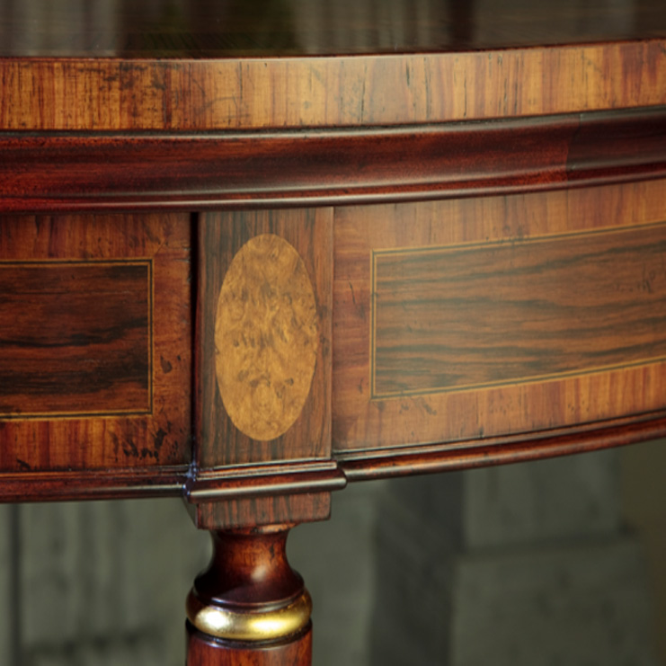 Фото Консольный стол - стиль Английская классика - Для гостиной - Купить в Интернет-магазине Фото Консольный стол - стиль Английская классика - Для гостиной - Купить в Интернет-магазине