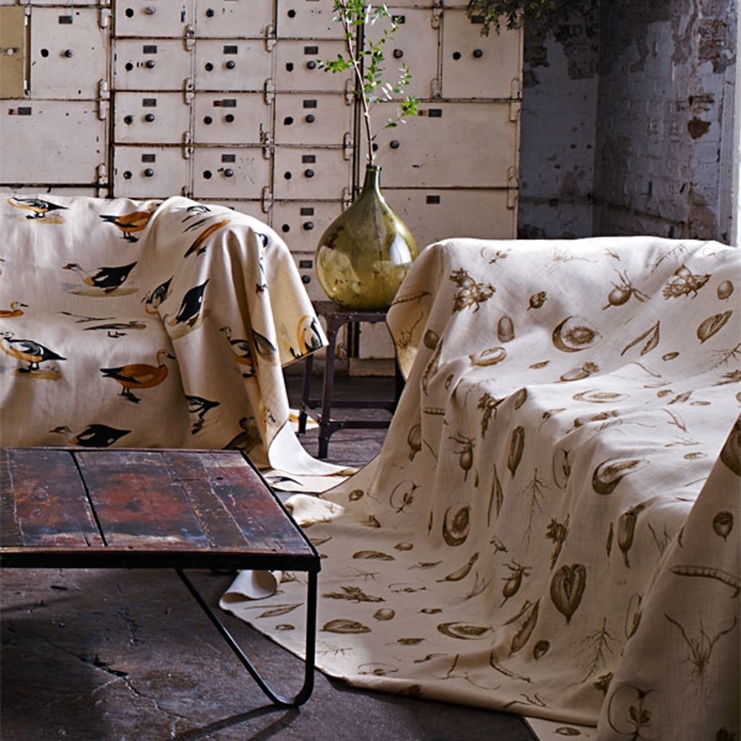 Фото Ткань портьерная с рисунком - Крупный декор - стиль Английский - Кремовый - Купить в Интернет-магазине