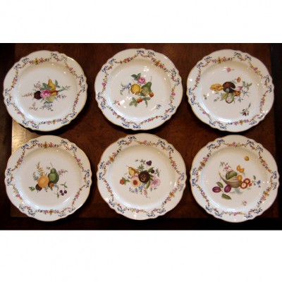 Фото Тарелка, блюдо - стиль Классический - Фарфоровая - В наличии - Купить в Интернет-магазине