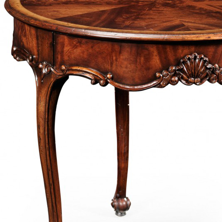 Фото Стол под лампу - стиль Английская классика - Для гостиной - Купить в Интернет-магазине Фото Стол под лампу - стиль Английская классика - Для гостиной - Купить в Интернет-магазине