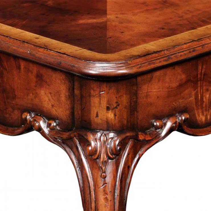 Фото Стол под лампу - стиль Английская классика - Для гостиной - Купить в Интернет-магазине