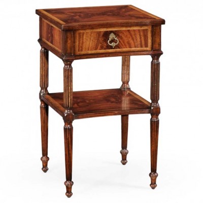 Фото Стол под лампу - стиль Английская классика - Для гостиной - Купить в Интернет-магазине