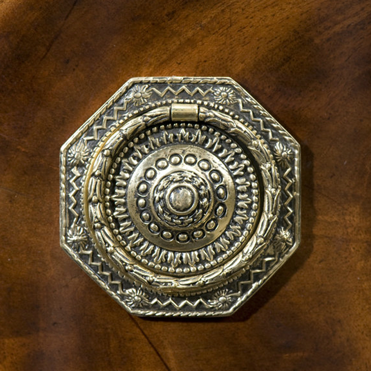 Фото Комод/буфет широкий - стиль Английская классика - Для гостиной - Купить в Интернет-магазине