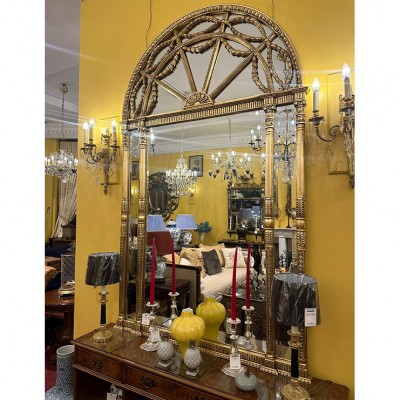 Фото Зеркало настенное - стиль Классический - Для спальни - В наличии - Купить в Интернет-магазине