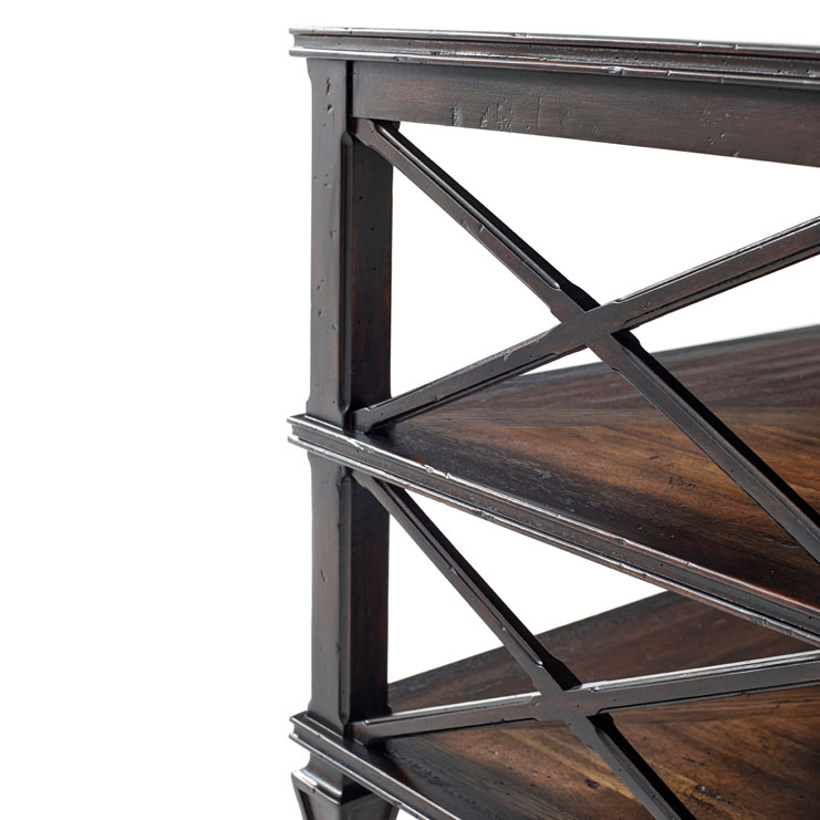 Фото Стол под лампу - стиль Американское наследство - Для гостиной - Купить в Интернет-магазине