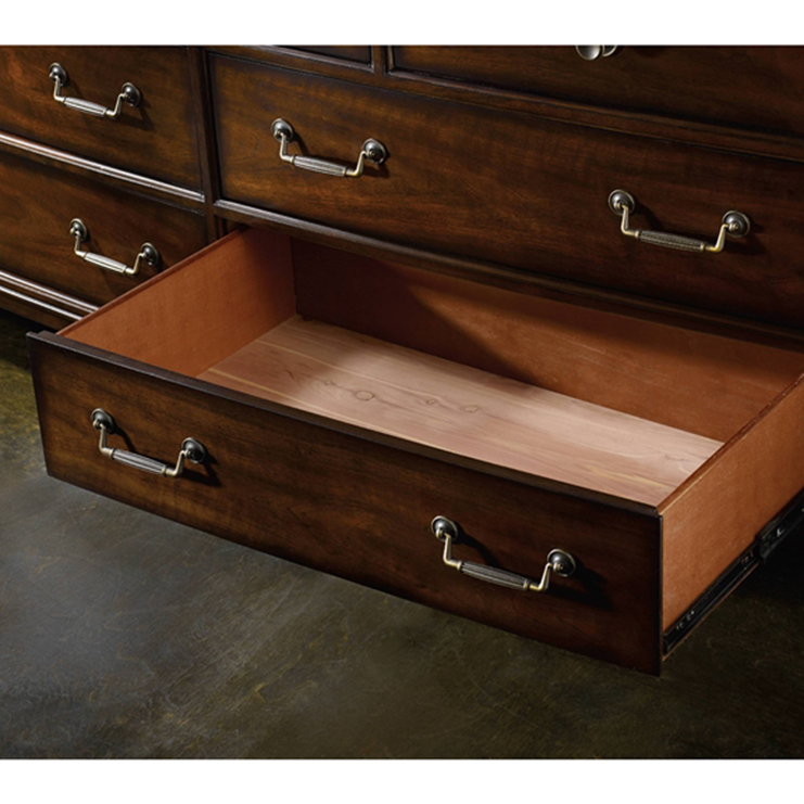 Фото Комод для спальни - стиль Современная классика - Для спальни - Купить в Интернет-магазине