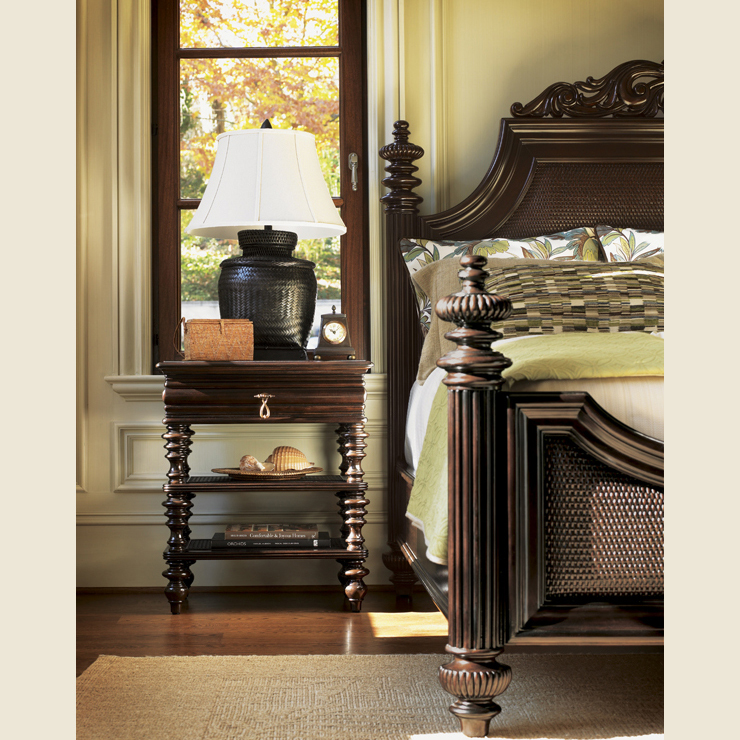 Фото Тумба прикроватная - стиль Колониальный - Для спальни - Купить в Интернет-магазине Фото Тумба прикроватная - стиль Колониальный - Для спальни - Купить в Интернет-магазине