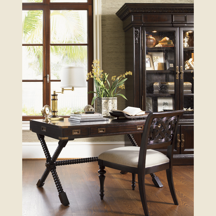 Фото Стол письменный - стиль Колониальный - Для кабинета - Купить в Интернет-магазине