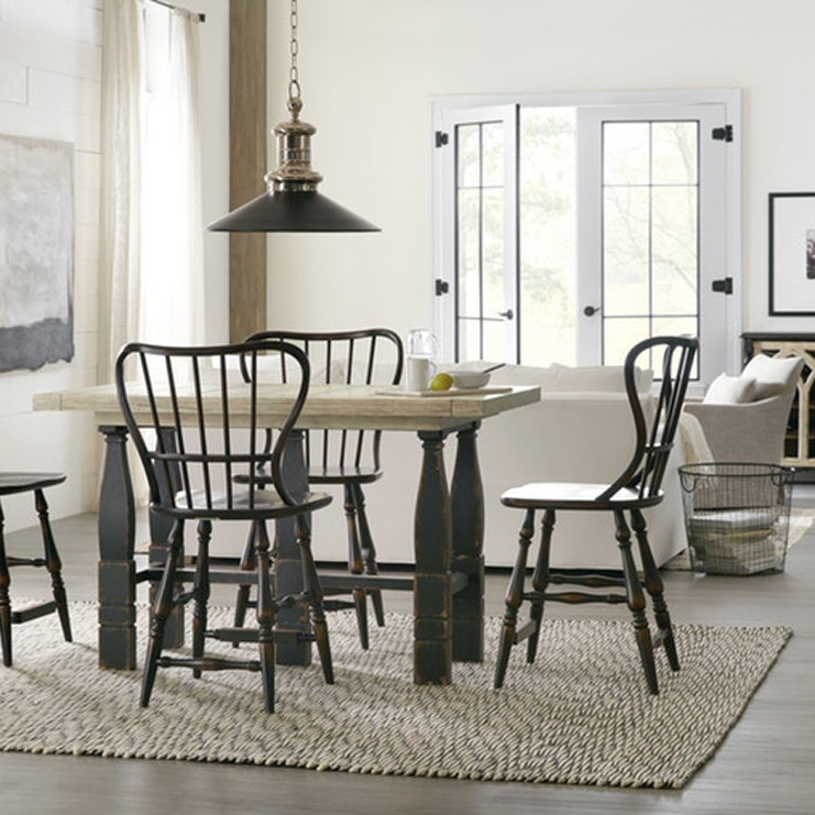 Фото Стол обеденный - стиль Современная классика - Для столовой - большие обеденные столы производства США - Hooker - Сiao Bella - Купить в Интернет-магазине Фото Стол обеденный - стиль Современная классика - Для столовой - большие обеденные столы производства США - Hooker - Сiao Bella - Купить в Интернет-магазине