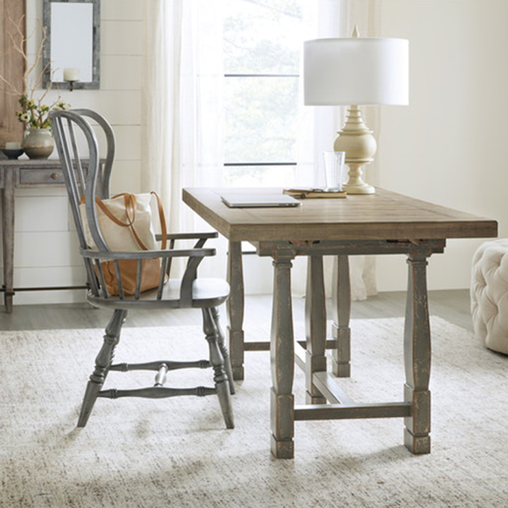 Фото Стол обеденный - стиль Современная классика - Для столовой - большие обеденные столы производства США - Hooker - Сiao Bella - Купить в Интернет-магазине Фото Стол обеденный - стиль Современная классика - Для столовой - большие обеденные столы производства США - Hooker - Сiao Bella - Купить в Интернет-магазине