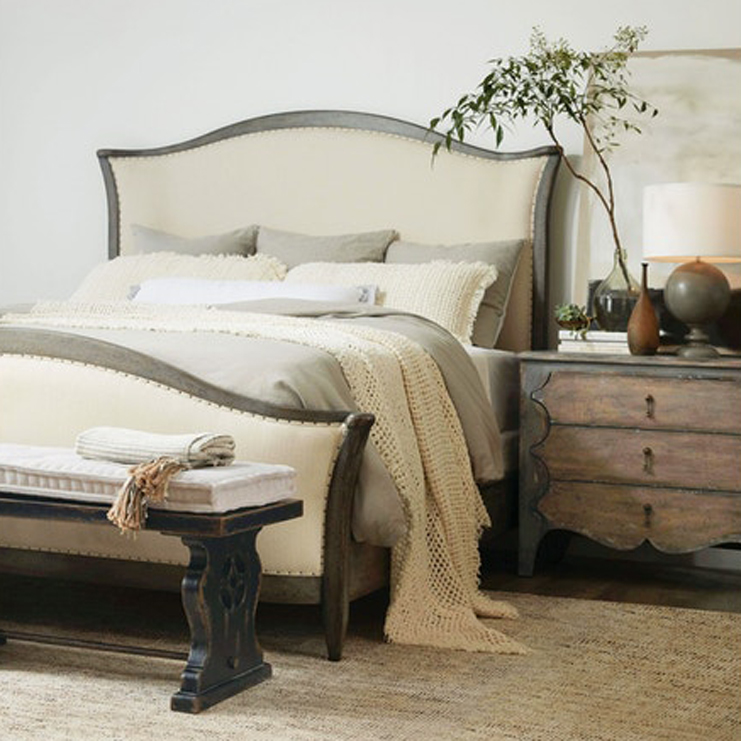 Фото Кровать - стиль Современная классика - Для спальни - Купить в Интернет-магазине