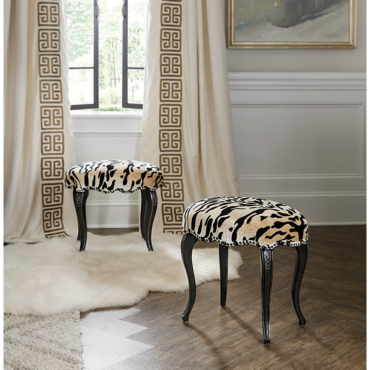 Фото Пуф, банкетка - стиль Американское наследство - Для гостиной - Купить в Интернет-магазине Фото Пуф, банкетка - стиль Американское наследство - Для гостиной - Купить в Интернет-магазине