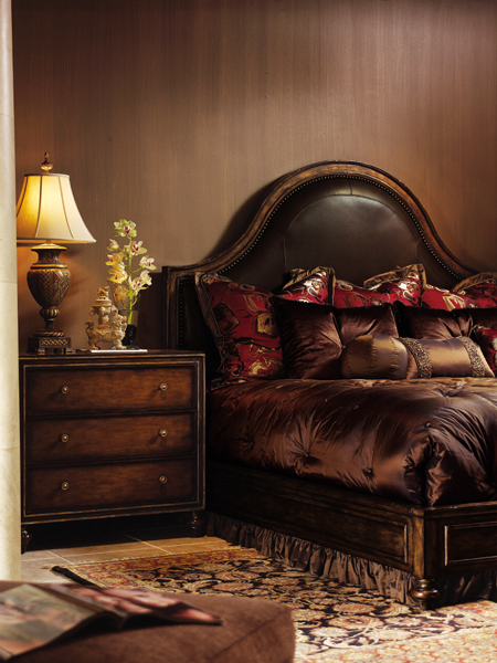 Фото Кровать - стиль Transitional - Для спальни - Купить в Интернет-магазине Фото Кровать - стиль Transitional - Для спальни - Купить в Интернет-магазине