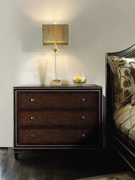 Фото Тумба прикроватная - стиль Transitional - Для спальни - Купить в Интернет-магазине