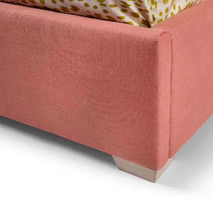 Фото Кровать - стиль Современная классика - Для спальни - Купить в Интернет-магазине