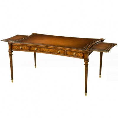 Фото Стол письменный - стиль Английская классика - Для кабинета - Купить в Интернет-магазине