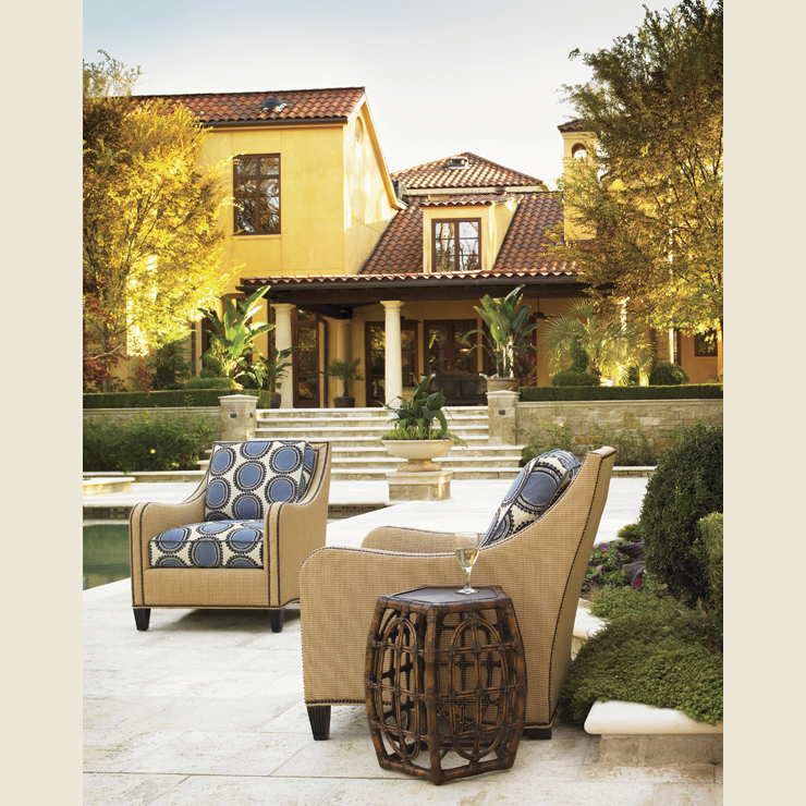 Фото Стол под лампу - стиль Колониальный - Для гостиной - Купить в Интернет-магазине