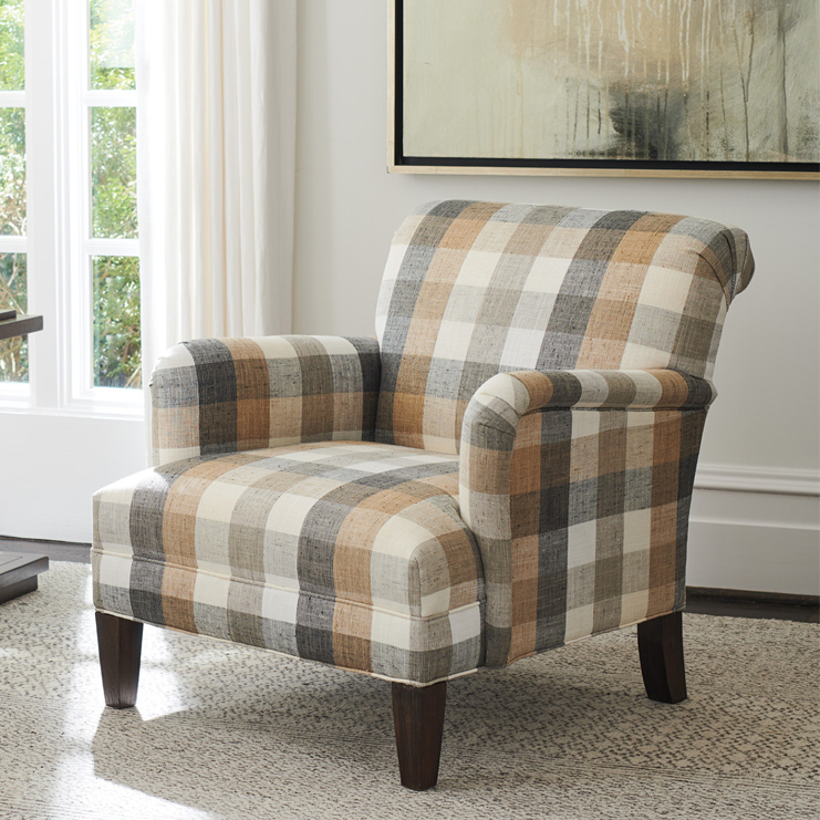 Фото Кресло обитое - стиль Современная классика - Для гостиной - удобное кресло производства США - Lexington - Silverado - Купить в Интернет-магазине Фото Кресло обитое - стиль Современная классика - Для гостиной - удобное кресло производства США - Lexington - Silverado - Купить в Интернет-магазине