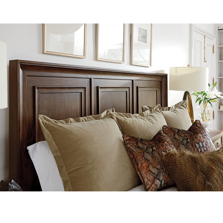 Фото Кровать - стиль Современная классика - Для спальни - Купить в Интернет-магазине Фото Кровать - стиль Современная классика - Для спальни - Купить в Интернет-магазине