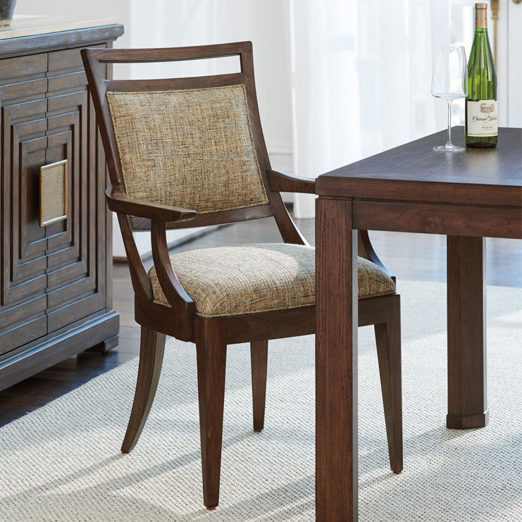 Фото Стул обеденный - стиль Современная классика - Для столовой - Купить в Интернет-магазине