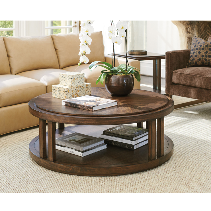 Фото Стол кофейный/журнальный - стиль Современная классика - Для гостиной - Купить в Интернет-магазине